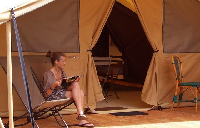 Comfortable camping holidays in a Safari furnished tent