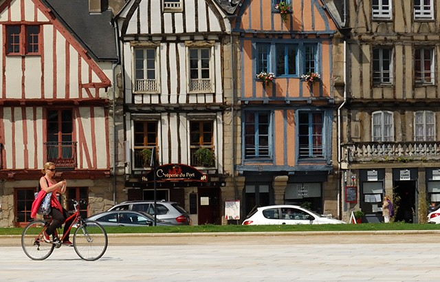 Visit the old city of Vannes