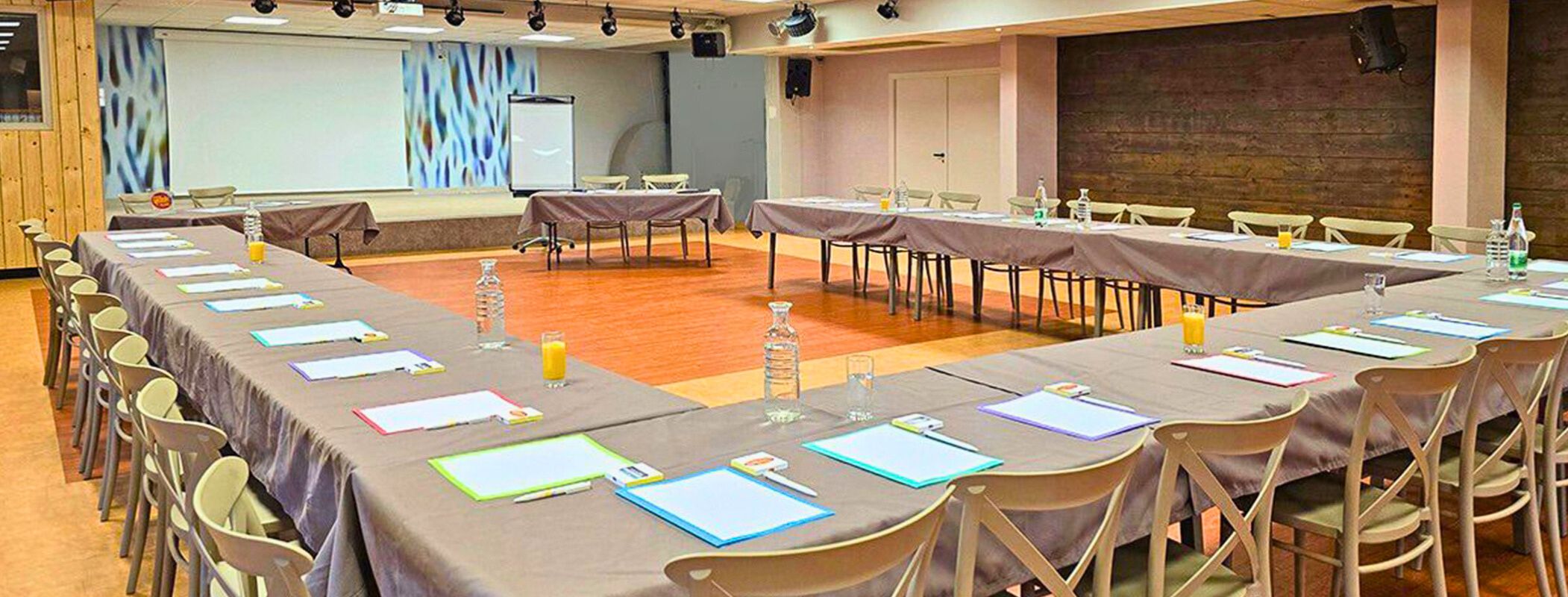 Seminar in Baden Golfe du Morbihan, Raum und Unterkünfte